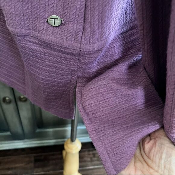 TAHARI Sport Oversized Purple Pull Over Top Lg Collar HiLo size Large - Picture 8 of 9